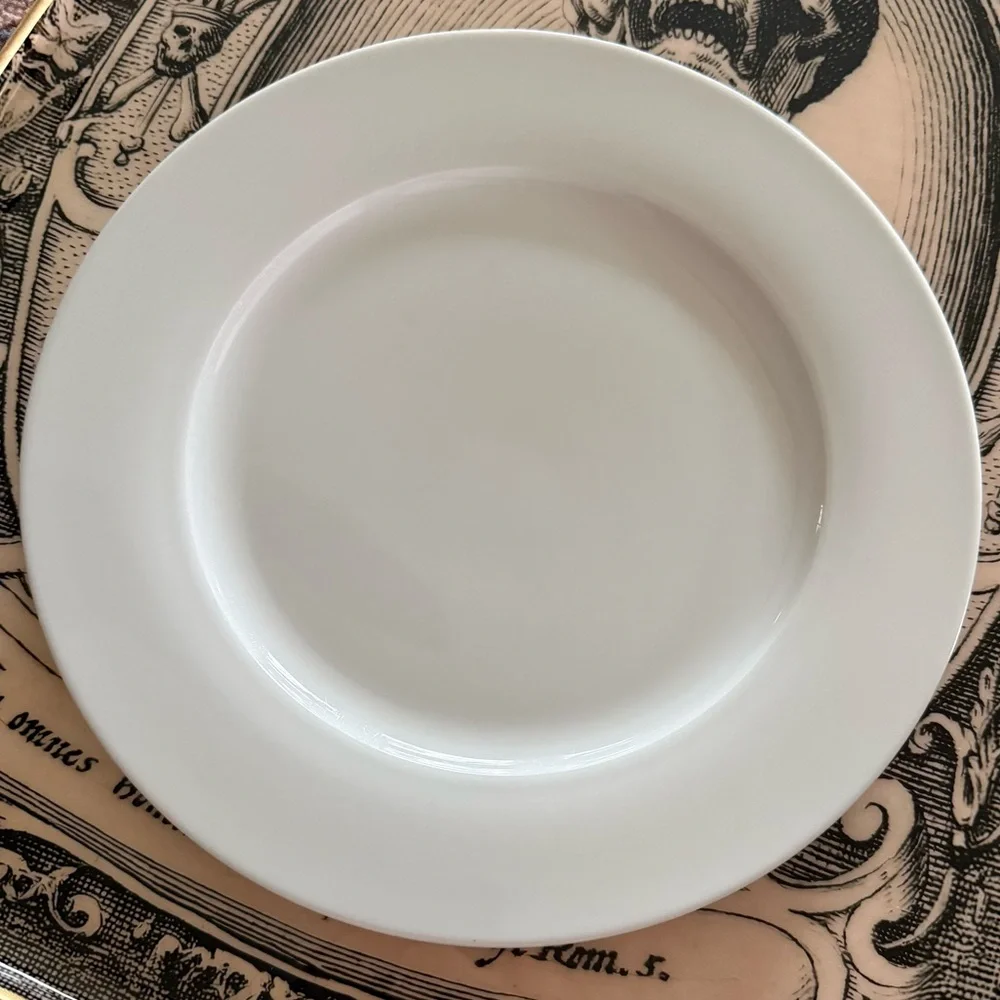 Crate & Barrel White Porcelain Dinner Plates x2